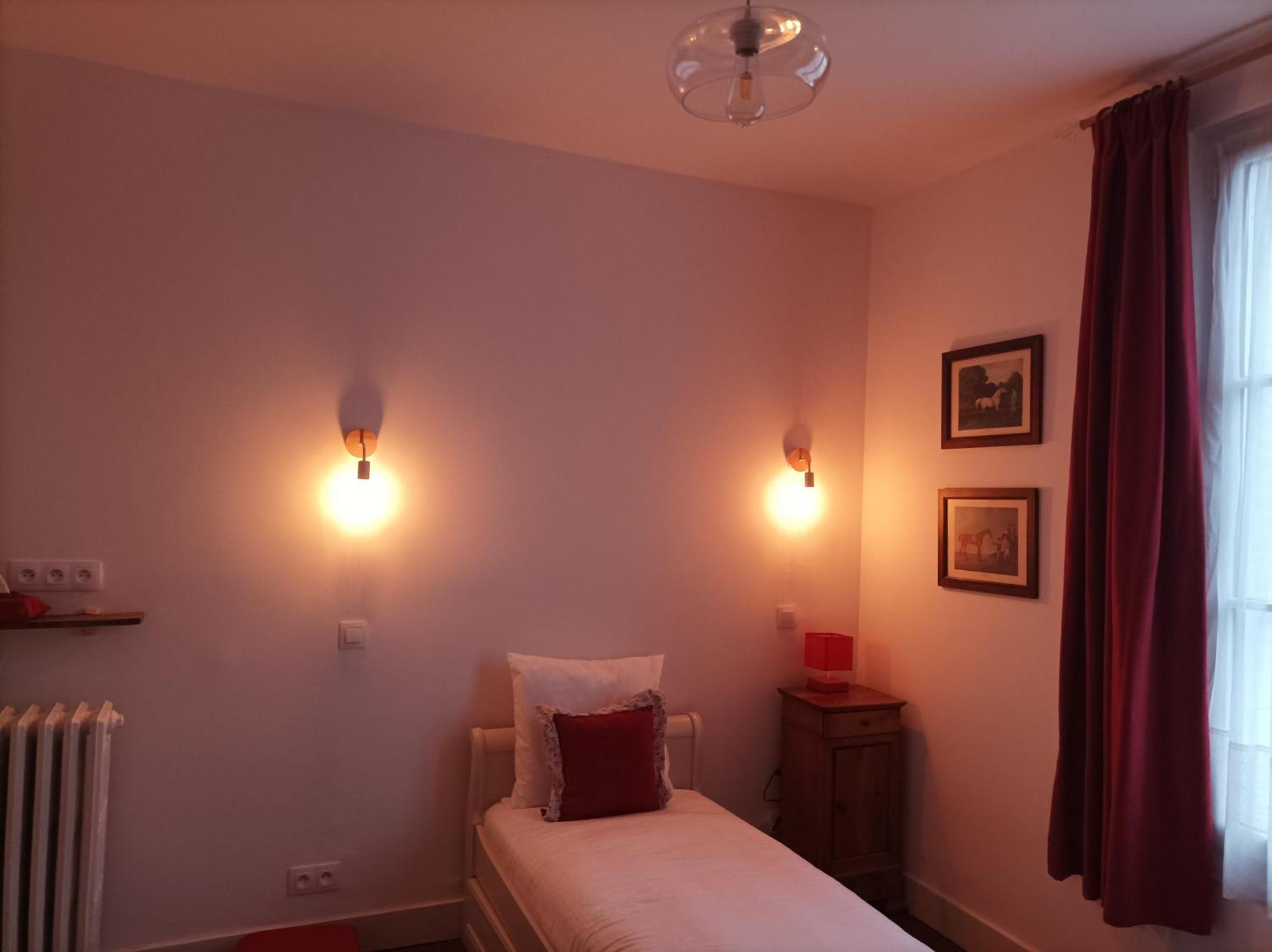 Le Relais Des Roses- Chambres D'Hotes Vatan Экстерьер фото