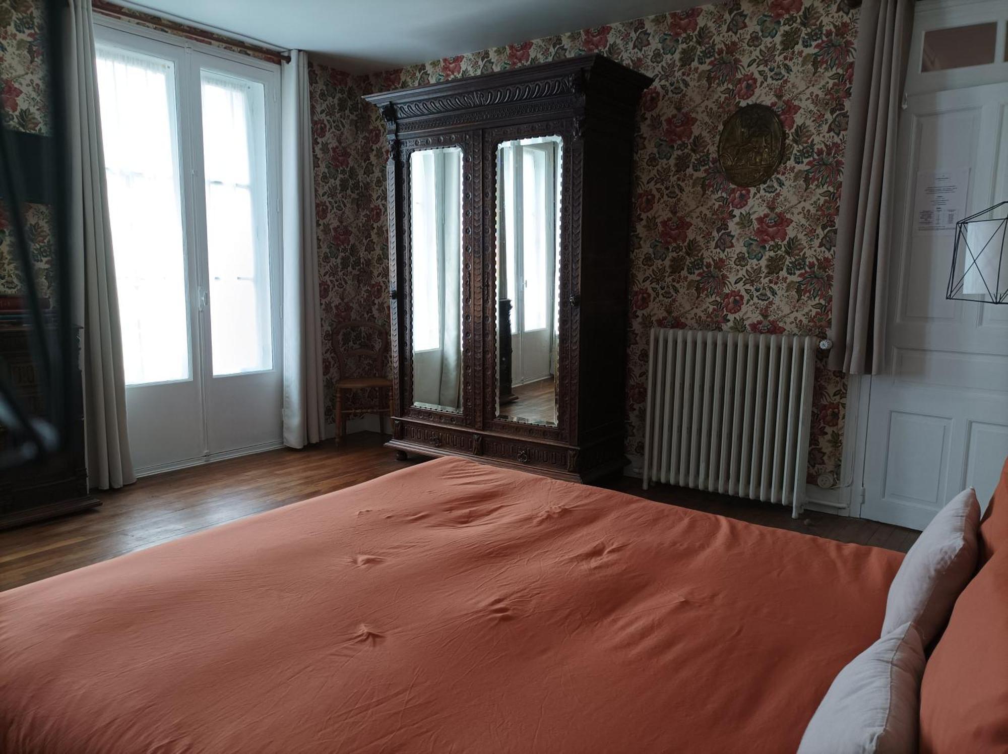 Le Relais Des Roses- Chambres D'Hotes Vatan Экстерьер фото