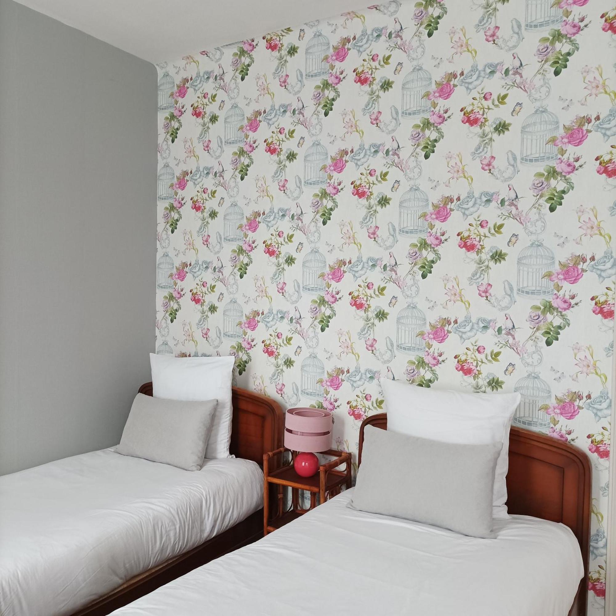 Le Relais Des Roses- Chambres D'Hotes Vatan Экстерьер фото