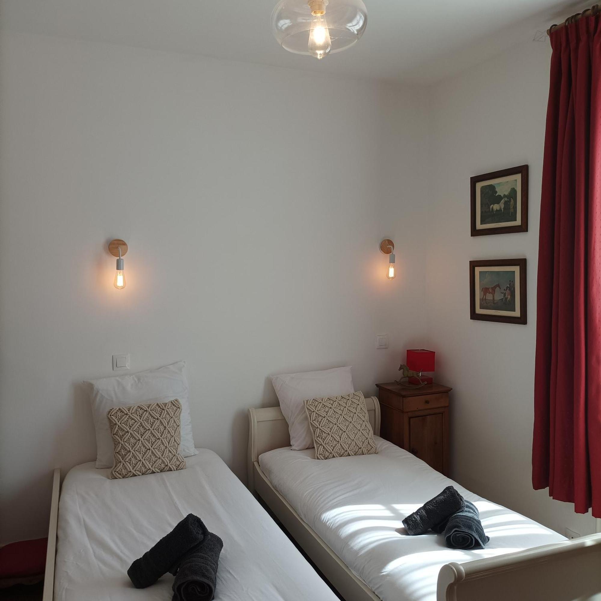 Le Relais Des Roses- Chambres D'Hotes Vatan Экстерьер фото